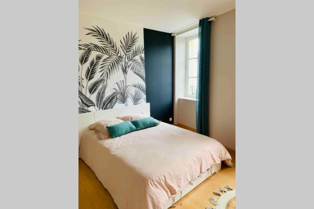 La Roseraie De L Arguenon, Appartement Charmant Centre Ville Jugon-les-Lacs Dış mekan fotoğraf